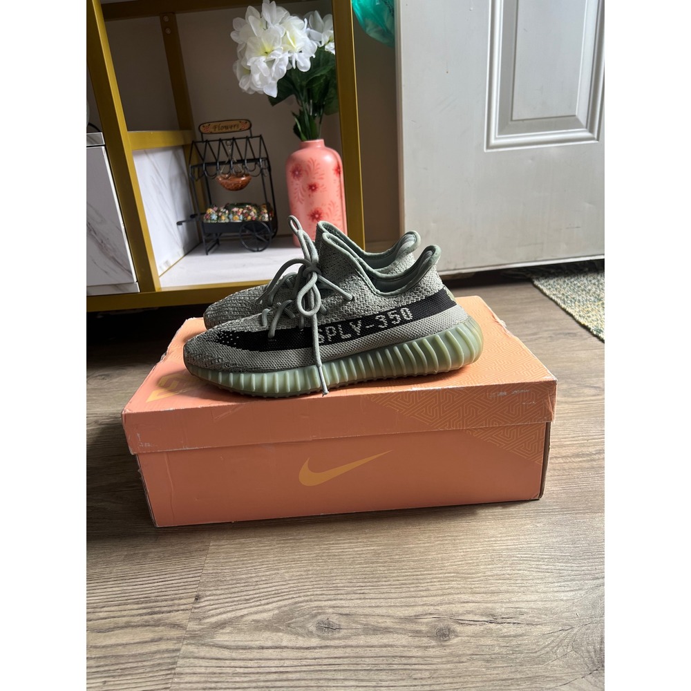 Yeezy 350 V2 Men's Salt Green HQ2060 Size 7